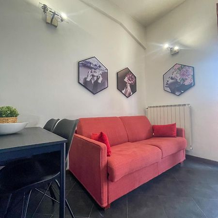 Home In Town - Niguarda - Metro M3 Sotto Casa - Duomo In 12Min ミラノ エクステリア 写真